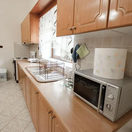 Artur's 2 * Gjirokastër