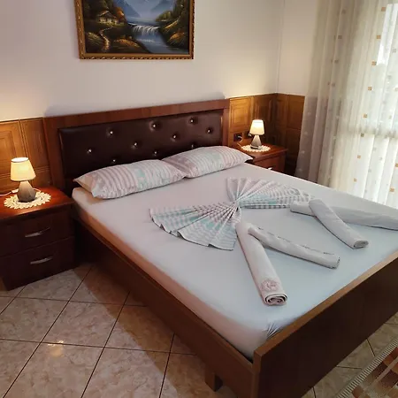 Artur's 2 Apartment *