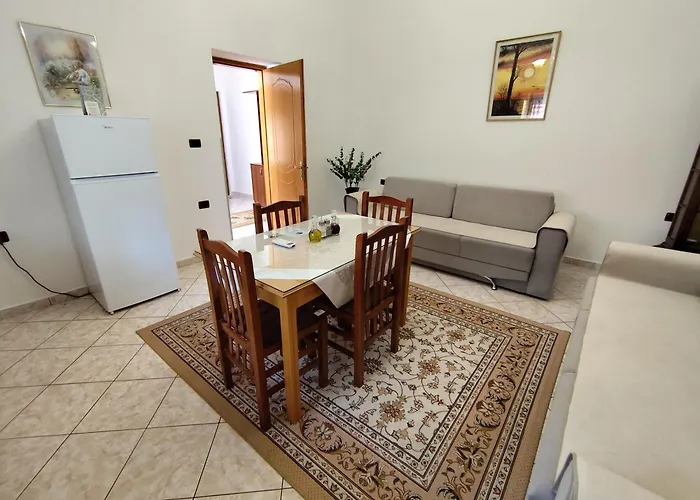 Apartman Artur's 2 *